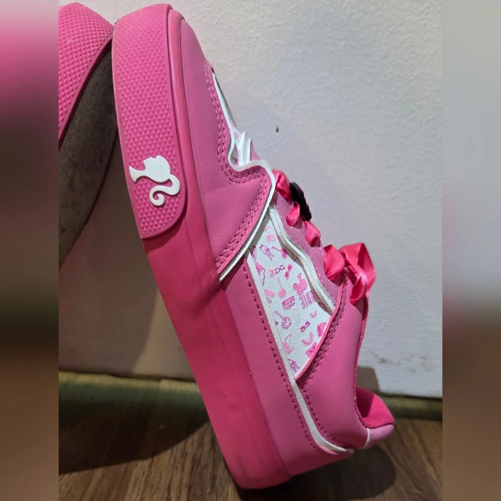 Girl's Ground Up Barbie Sneakers, Size 1 Y - Picture 3 of 11
